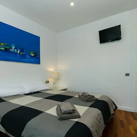 V007 - Canyelles Mar -